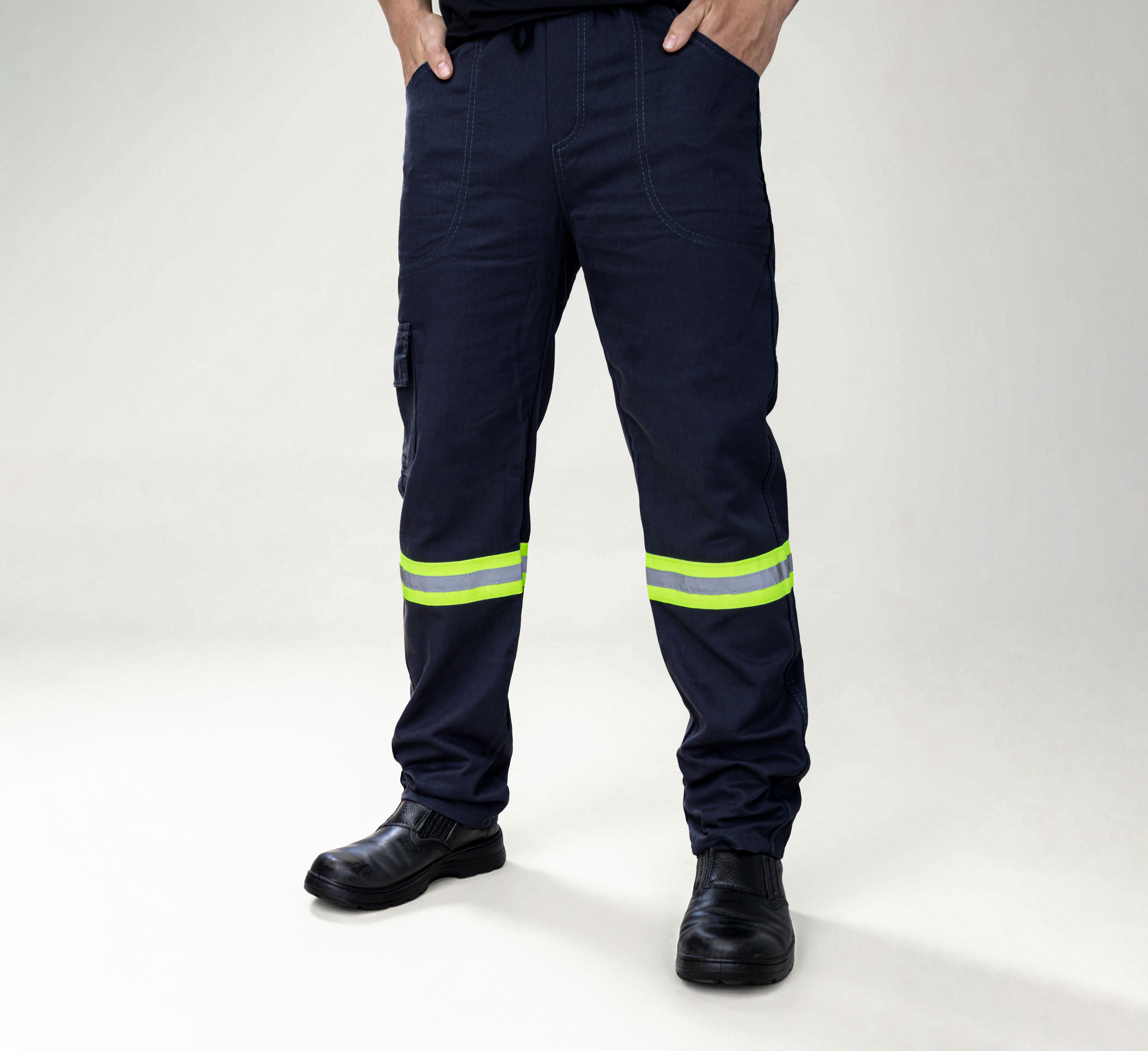 Calça De Uniforme Brim 100% Algodão - Com Faixa Refletiva - Azul Escuro